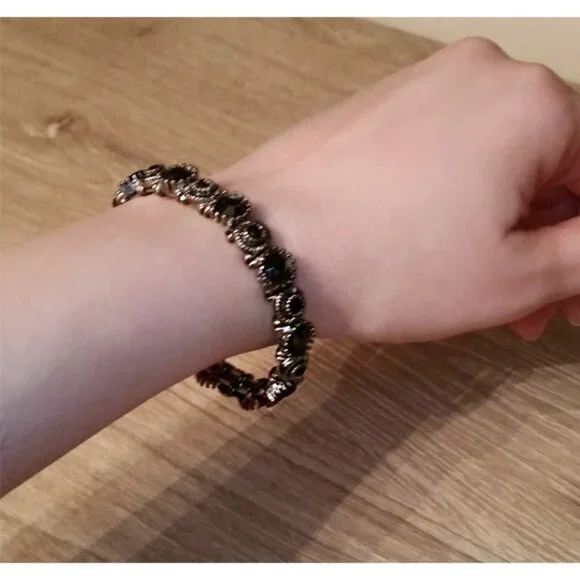 Curated bundle faux onyx pendant jewelry set necklace and bracelet silver . - Picture 4 of 4